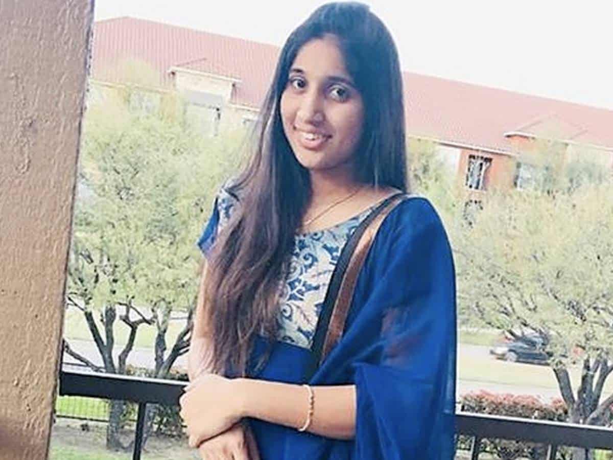 USA: Selfie Costs Telugu Girl's Life - Gulte Kamala Polavarapu