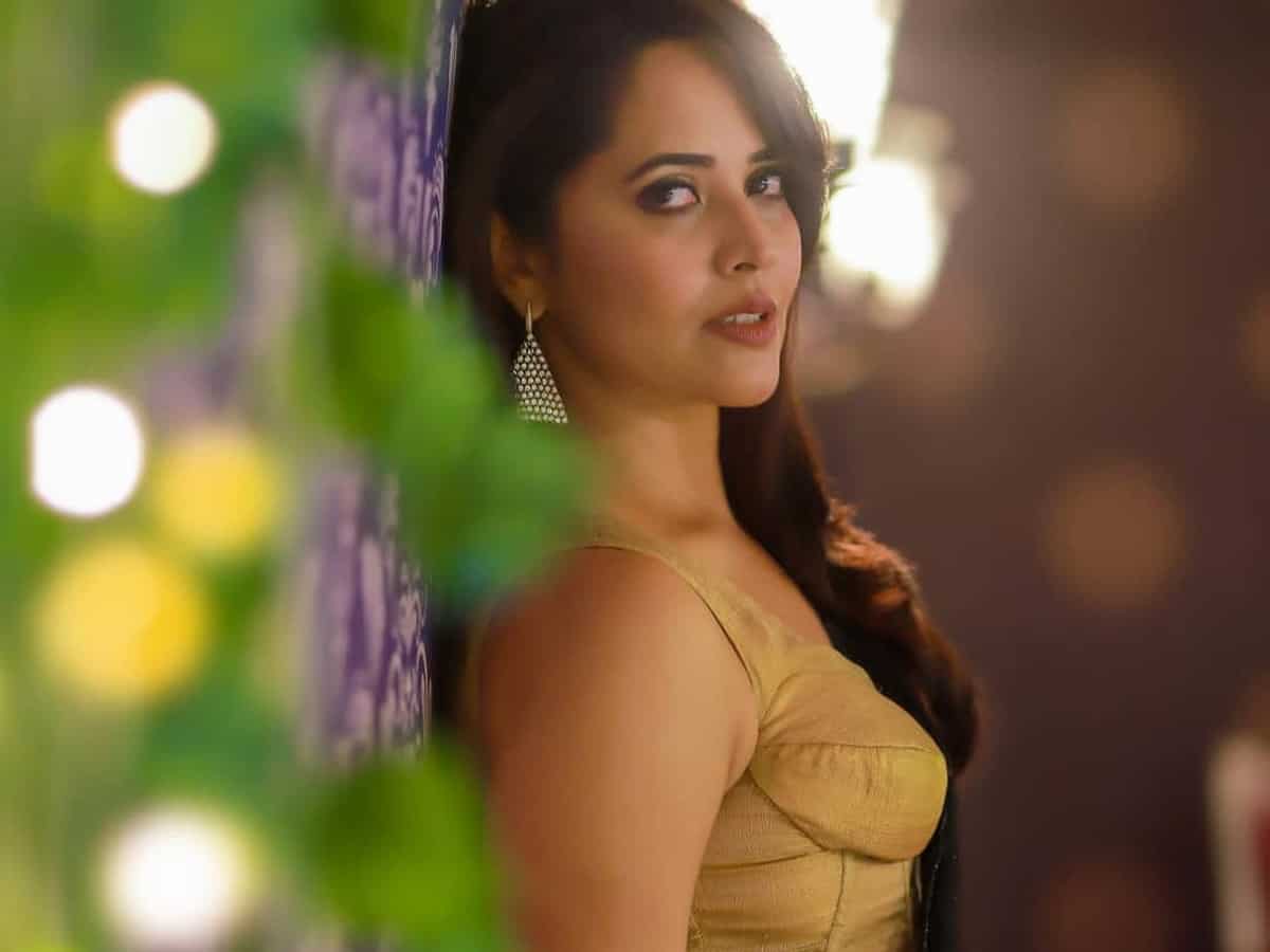 Anasuya's Sultry Treat With Special Songs