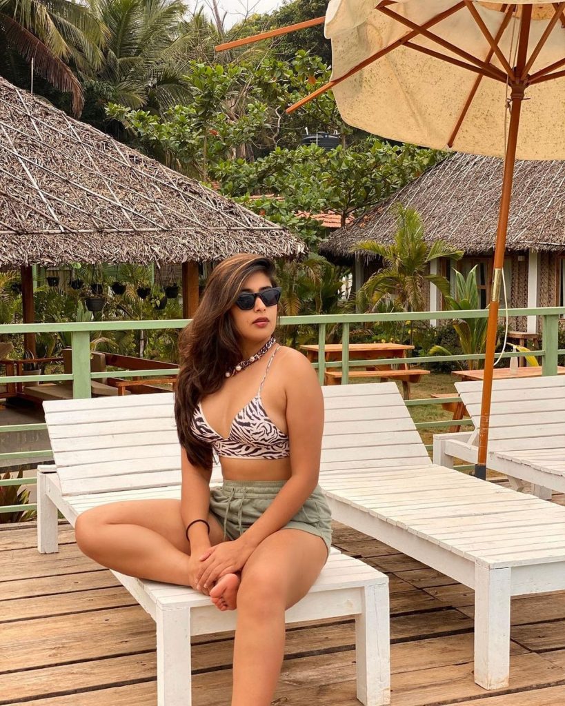 stel voor gesponsord Cokes Nikita Sharma Pics: Vacation In Bikini Is Always Hot