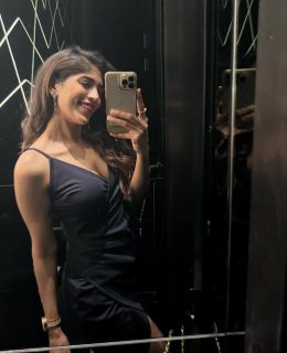 Chandini Chowdary Sets Mirror Selfies On Fire